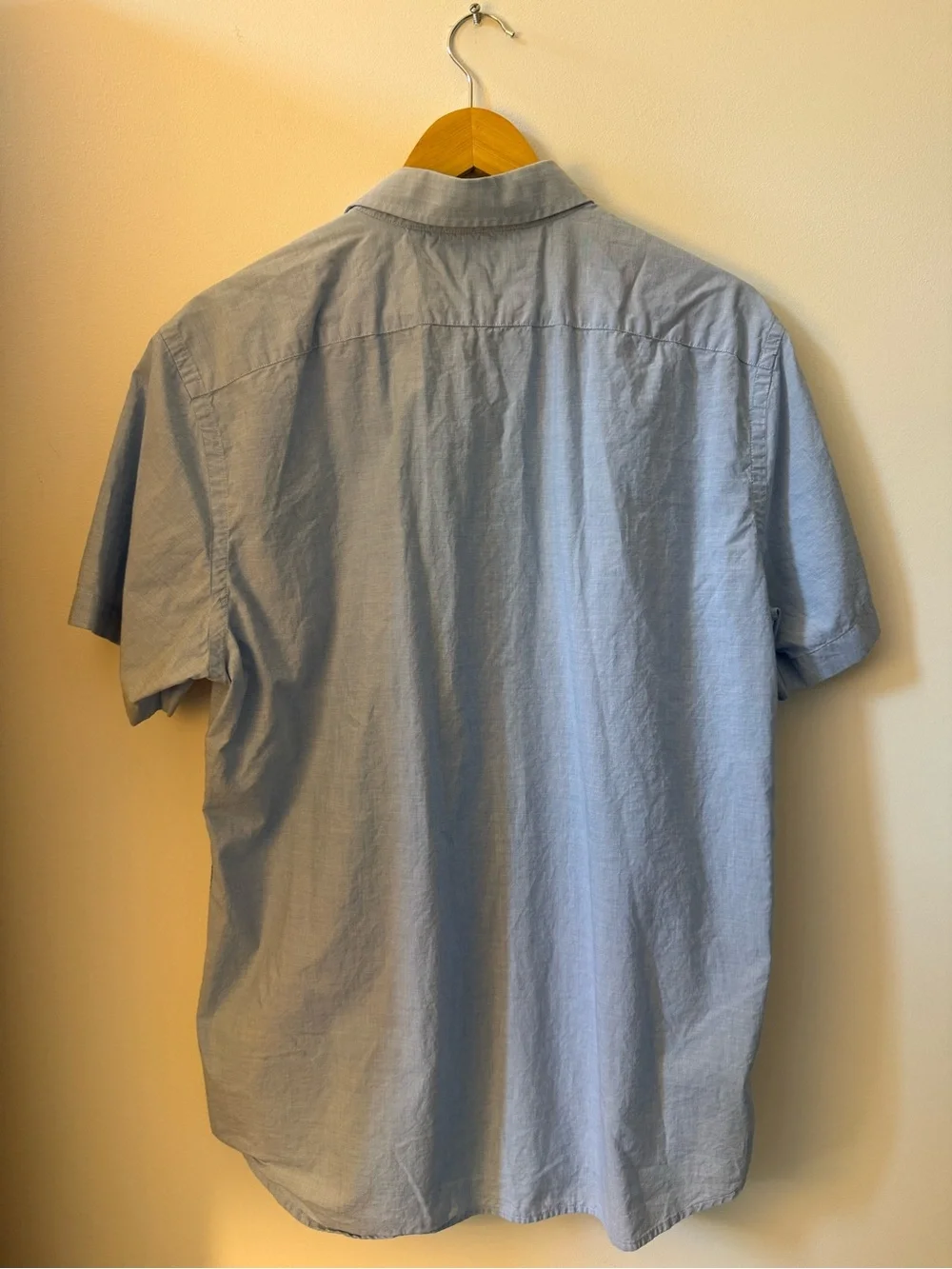Banana Republic Light Blue Short-Sleeve Button-Down Shirt